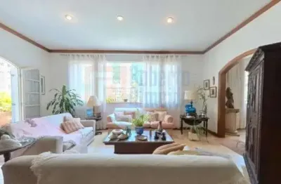 Belíssima cobertura duplex a venda copacabana no bairro peixoto de 560m2 com 4 quartos sendo 1 suíte cozinha planejada com dependência 2 vagas
