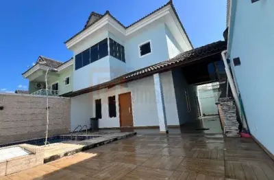 Excelente casa triplex à venda em vargem pequena com 220m²  e terreno 180m² com 3 quartos sendo 2 suítes piscina varanda gourmet 3 vagas de garagem