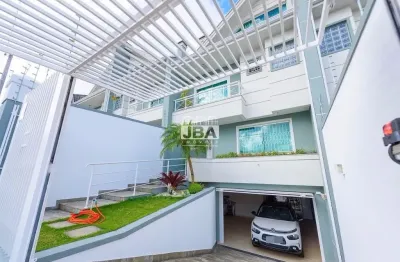 Lindo sobrado mobiliado com muito espaço e conforto!