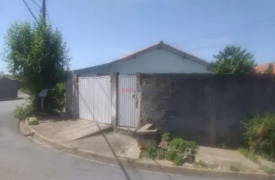 Casa à venda na travessa aracy, henedina cortez, bragança paulista por r$ 300.000