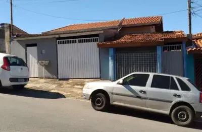 Casa com 3 quartos à venda na Cidade Planejada II, Bragança Paulista , 164 m2 por R$ 300.000