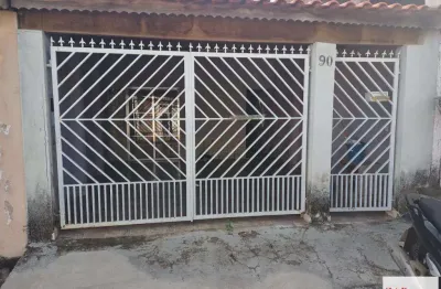 Casa com 2 quartos à venda no Jardim São Lourenço, Bragança Paulista , 98 m2 por R$ 320.000