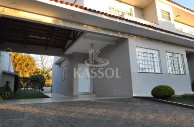 Sobrado no country  com piscina, espaço gourmet  com suíte master   2 quartos