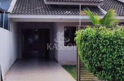 Casa térrea com 1 suite e 2 quartos   2 vagas   edicula, padovani, cascavel - pr