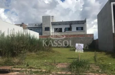 Terreno a venda bairro tropical iii em rua principal, plano e com excelente sol.