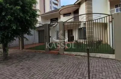 Sobrado com 3 dormitórios à venda,648.00 m , região do lago, cascavel - pr
