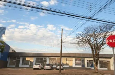 Sala comercial no parque são paulo em rua de grande movimento