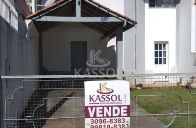 Sobrado à venda, tropical, cascavel - pr, 01 suíte   03 quartos, sobra terreno