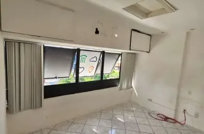 Sala no caminho das árvores com 29m² à venda por r$ 190.000,00