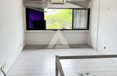 Loja no rio vermelho com 52m² à venda por r$ 150.000,00