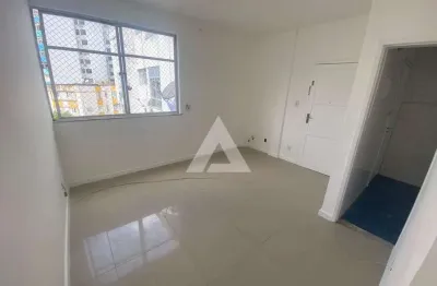 Apartamento na dois de julho com 2 quartos, 45m² à venda por r$ 340.000,00