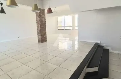 Apartamento com 4 quartos e 2 suítes, 198,00 m² para alugar por R$ 4.100,00, Pituba - Salvador/BA