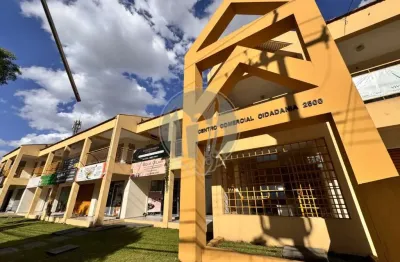 Ponto comercial com 1 sala para alugar na Rua General Potiguara, 2500, Fazendinha, Curitiba