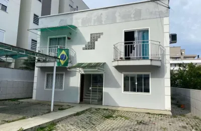 Apartamento com 3 quartos à venda no Pagani, Palhoça 