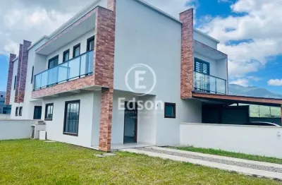 Sobrado à venda no bairro guarda do cubatão - palhoça/sc
