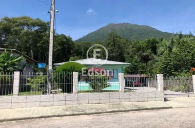 Casa com 3 quartos à venda na Praia de Fora, Palhoça 