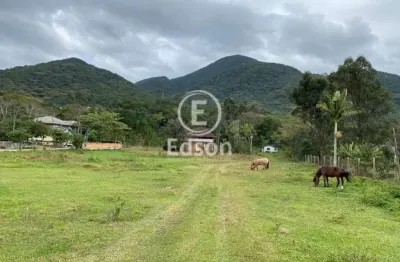 Terreno à venda na Praia de Fora, Palhoça 