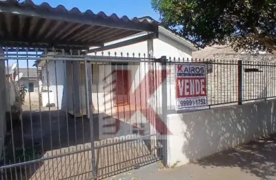 Casa á venda bairro parque ouro branco nos fundos contem mais uma dependência com 2 quartos  e coz