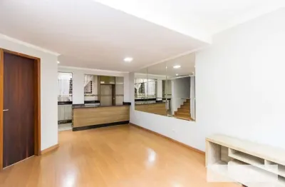 Casa com 3 quartos para alugar no Jardim das Américas, Curitiba 