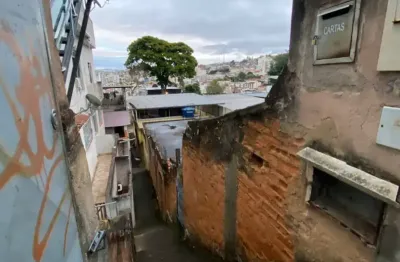 Lote com fase de construção no bairro nossa senhora aparecida!