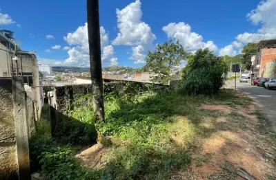 Terreno à venda na Rua Marechal Carombert Pereira da Costa, Fábrica, Juiz de Fora