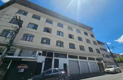 Imóvel a venda no bairro bandeirantes 2/4 quartos sendo uma suíte