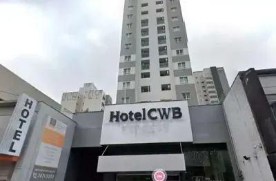 Flat com 1 quarto à venda na Avenida Visconde de Guarapuava, 2016, Centro, Curitiba