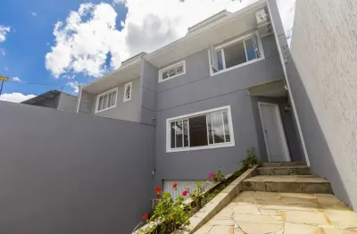 Sobrado triplex à venda no bacacheri, 3 quartos, suíte com banheira, amplo jardim e 4 vagas - 282m2