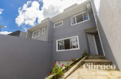 Sobrado triplex à venda no bacacheri, 3 quartos, suíte com banheira, amplo jardim e 4 vagas - 282m2