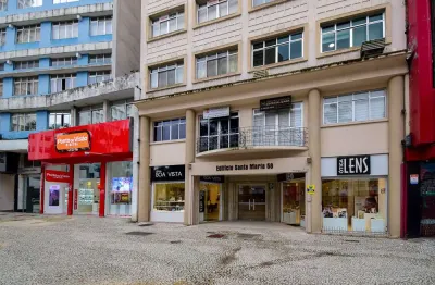 Sala comercial com 3 salas para alugar na Praça Zacarias, 36, Centro, Curitiba