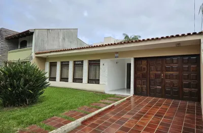 Casa com 4 quartos à venda na Rua Hildebrando Dulcio, 81, Bacacheri, Curitiba
