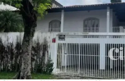 Casa comercial com 4 salas para alugar na Avenida Cândido Hartmann, 936, Mercês, Curitiba