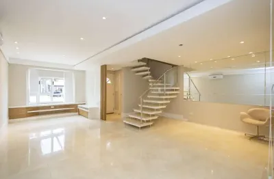 Casa com 3 quartos à venda na Rua Pedro Nicco, 320, Mossunguê, Curitiba