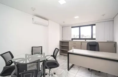 Sala comercial mobiliada para alugar no centro de 38,25m² - green center office