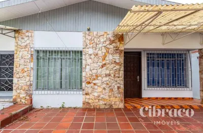 Casa com 3 quartos para alugar na Rua Maria Bueno, 568, Novo Mundo, Curitiba