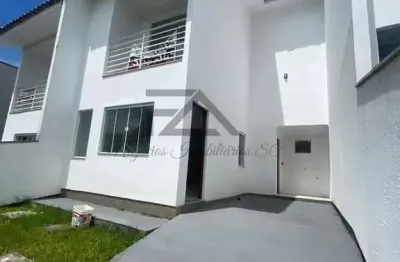 Casa a venda 02 dormitórios no bairro potecas, na cidade de são josé sc