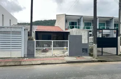Casa a venda 02 dormitórios no bairro potecas em são josésc