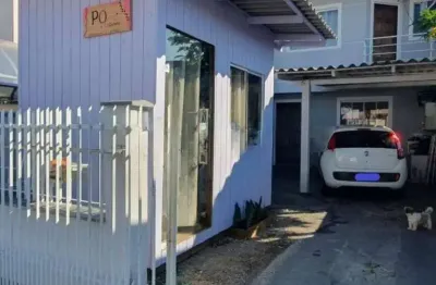 Sobrado á venda 02 dormitórios no bairro forquilhas