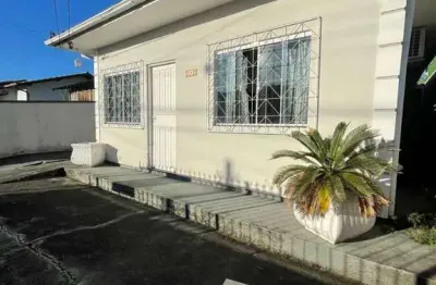 Casa com 3 quartos à venda na Rua das Graviolas, 3, Madri, Palhoça