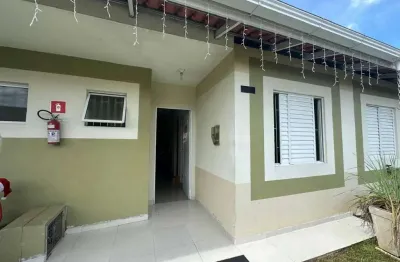 Casa com 2 quartos à venda na Avenida Paulo Roberto Vidal, 88, Bela Vista, Palhoça