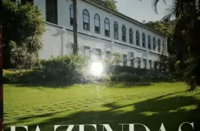 Fazenda à venda no Centro, Além Paraíba 