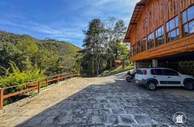Sítio com 40 mil m2, 7 quartos, lazer completo, 2 casas principais - teresopolis