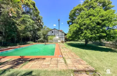 Casa com terreno amplo à Venda com 7 quartos, 2614m2, no Golfe, Teresópolis