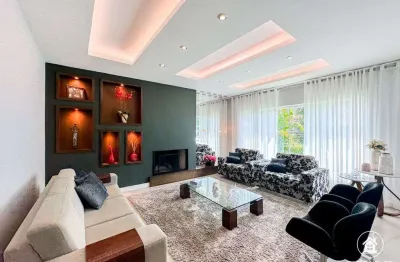 Casa fora de condomínio com 5 quartos, 392m2, à venda na Pimenteiras,Teresópolis