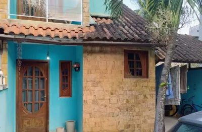 Casa em condomínio próximo ao park shopping; casa na estrada do monteiro