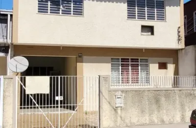 Casa próximo ao west shopping; casa próximo ao park shopping; casa próximo à estação
