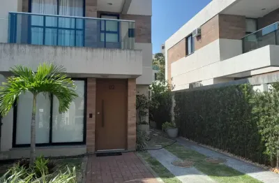 Casa com 3 quartos no condomínio contemporâneo; casa com piscina em campo grande