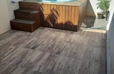 Casa com 3 quartos no condomínio contemporâneo; casa com piscina em campo grande