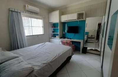 Casa com 3 quartos à venda na Rua Cristóvão De Melo, 192, Planalto Ayrton Senna, Fortaleza