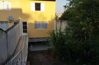 Casa com 2 quartos à venda na rua maria karachaki ferras, jardim três irmãos, taboão da serra, 157 m2 por r$ 609.000